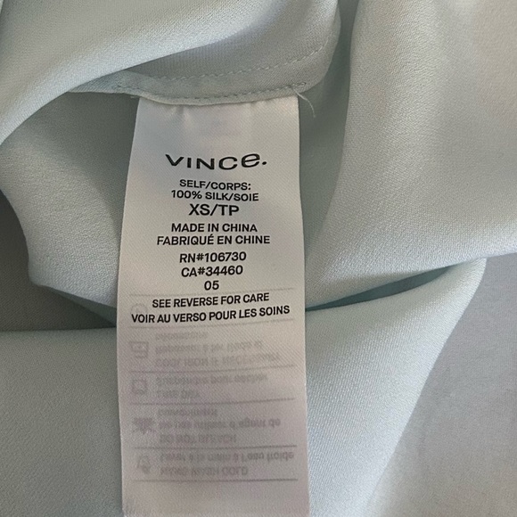 $275 retail VINCE SLEEVELESS DRAPE NECK BLOUSE 100% silk pastel green XS vneck - Picture 7 of 9